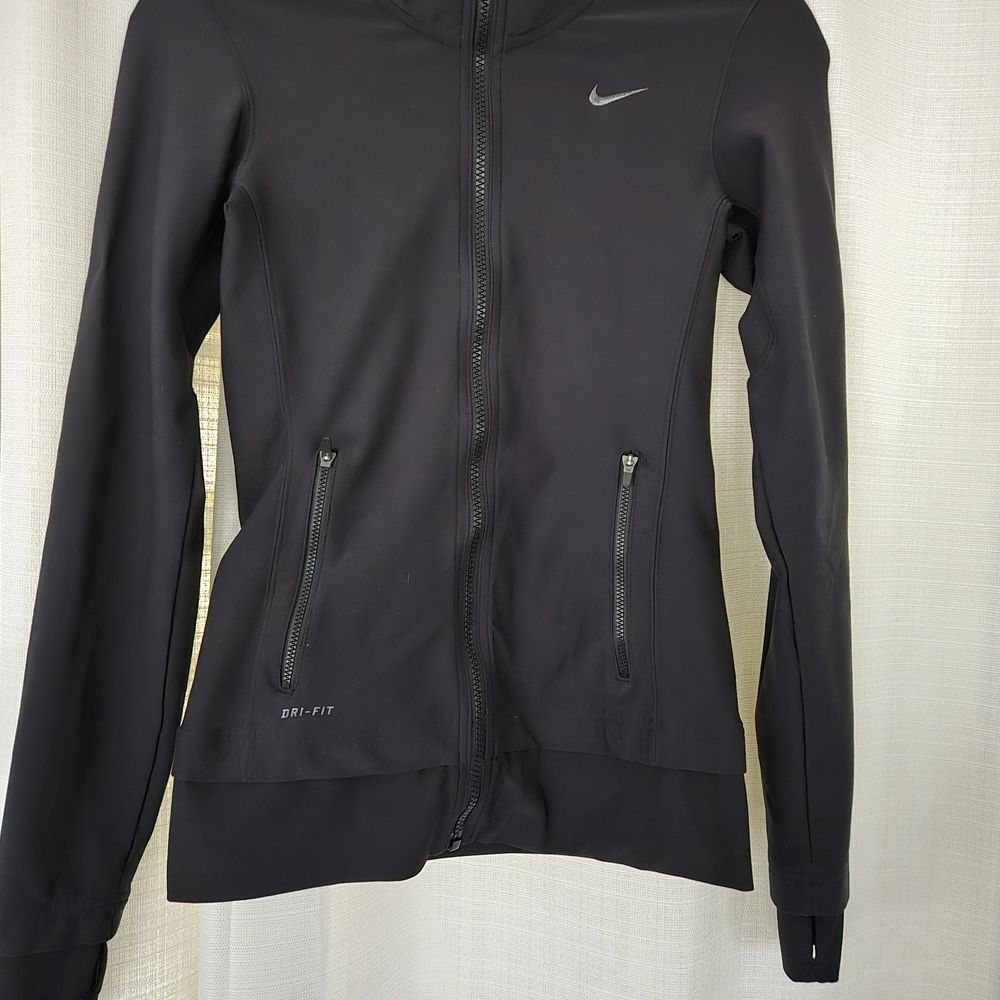 🏃‍♀️2 For $40 🏃‍♀️Nike Women's Black Dri-fit Zip-Up
